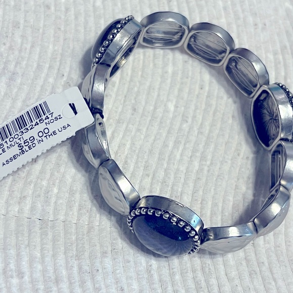 Silver and Dark Blue Hammmered Beaded Bracelet. - Picture 4 of 9